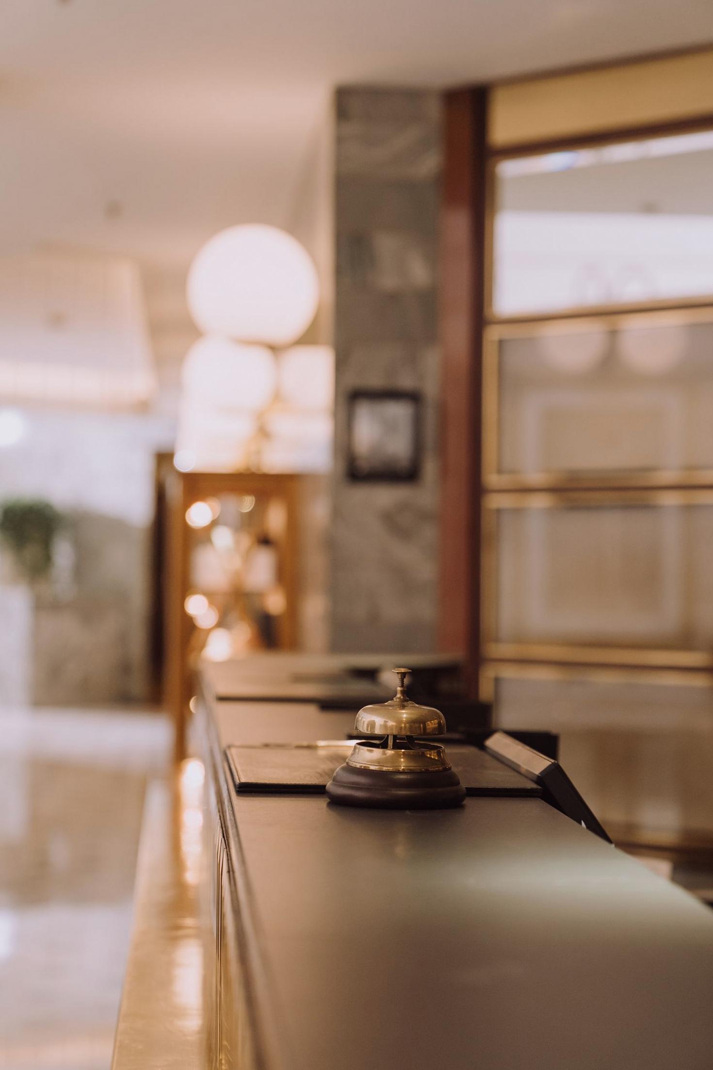 Reception detail